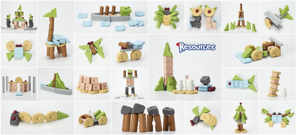 ตัวอย่างการสร้างด้วย Resources® ของเล่นตัวต่อปลายเปิดที่แสดงให้เห็นการจัดวางรูปทรงและการปรับโครงสร้างผ่านการเล่น